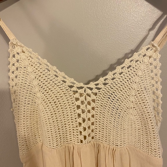 Cream and crochet maxi - Picture 4 of 5